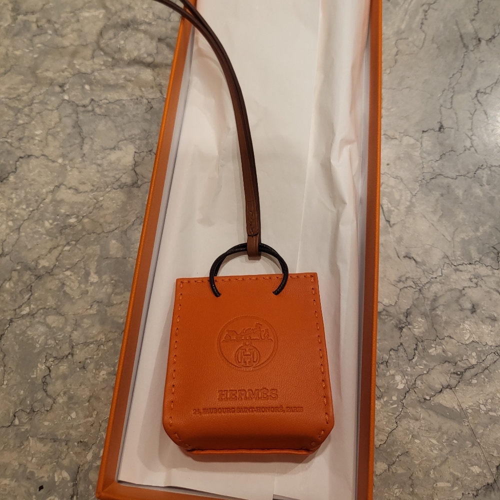 Hermes Signature sac orange bag charm